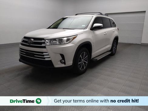Used 2017 Toyota Highlander XLE image 1