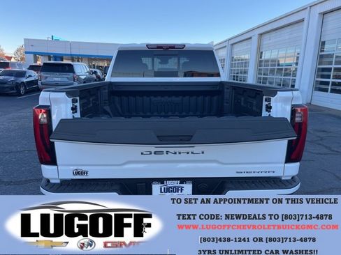 New 2026 GMC Sierra 2500 Denali w/ Denali Reserve Package image 19