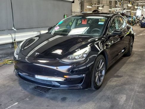 Used 2022 Tesla Model 3 Long Range AWD/4WD image 2