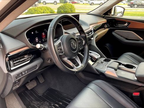 Used 2022 Acura MDX SH-AWD image 15