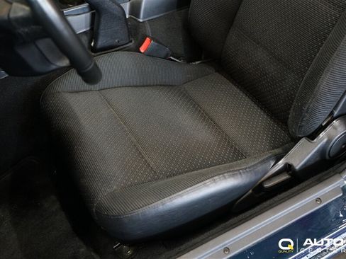 Used 1996 MAZDA MX-5 Miata RWD image 24