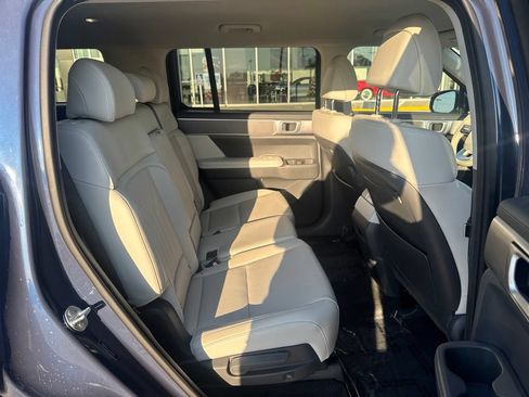 Used 2026 Hyundai Santa Fe SEL AWD/4WD image 28