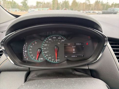 Used 2022 Chevrolet Trax LS w/ Tint and Cruise Package AWD/4WD image 17