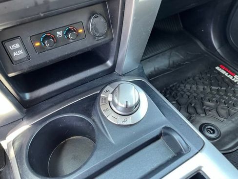 Used 2017 Toyota 4Runner Limited AWD/4WD image 29
