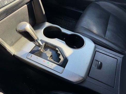 Used 2014 Toyota Camry SE image 18
