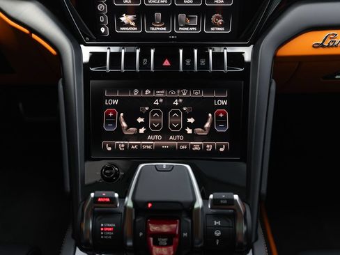 Used 2024 Lamborghini Urus S AWD/4WD image 26
