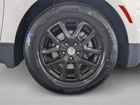 Used 2022 Chevrolet Equinox LT FWD image 29