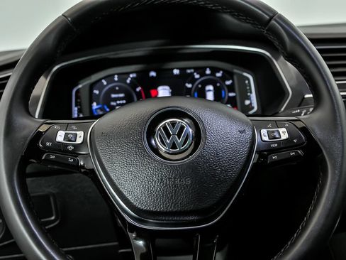 Certified 2020 Volkswagen Tiguan SE AWD/4WD image 18