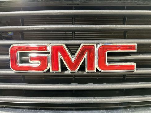 Used 2024 GMC Savana 2500 w/ Driver Convenience Package image 25