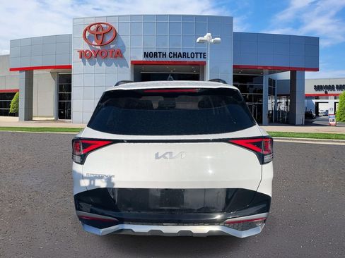 Used 2023 Kia Sportage SX image 9