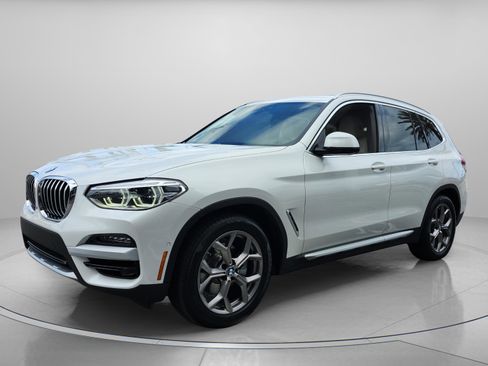 Used 2021 BMW X3 xDrive30i w/ Executive Package image 2