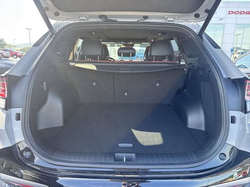 Used 2025 Kia Sportage SX AWD/4WD image 24