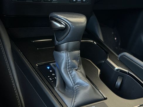 Certified 2024 Lexus ES 350 w/ Premium Package FWD image 19