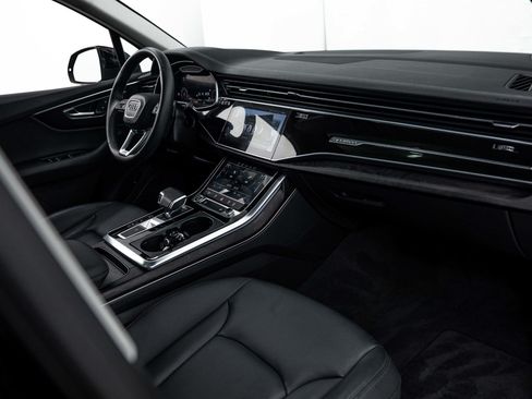 Certified 2023 Audi Q7 3.0T Premium w/ Convenience Package AWD/4WD image 8