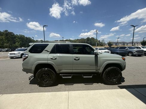 Used 2023 Toyota 4Runner TRD Off-Road Premium w/ Moonroof Package AWD/4WD image 7
