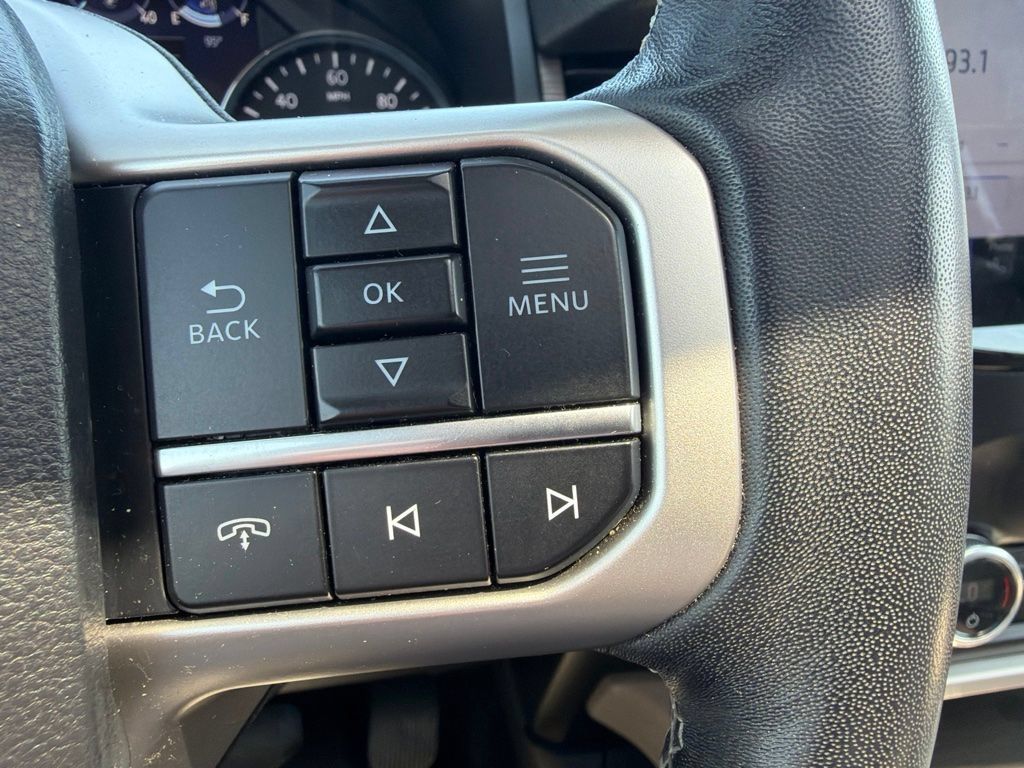 Used 2024 Ford Expedition Limited AWD/4WD image 23