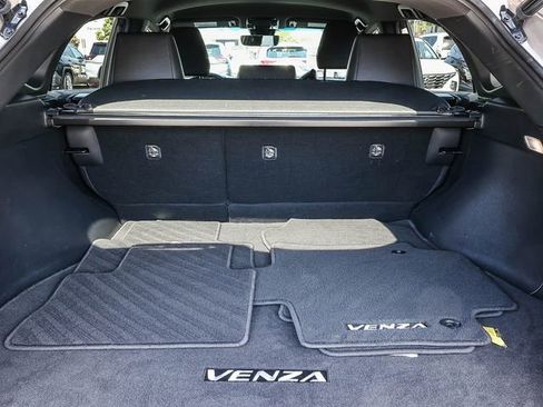 Used 2022 Toyota Venza XLE AWD/4WD image 29