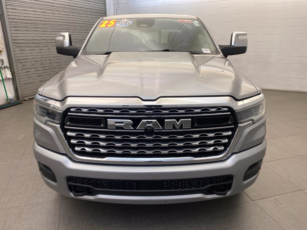 Used 2025 RAM 1500 Limited w/ Trailer Tow Group AWD/4WD image 4