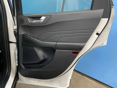 Used 2026 Ford Escape SE w/ PHEV Premium Package image 47