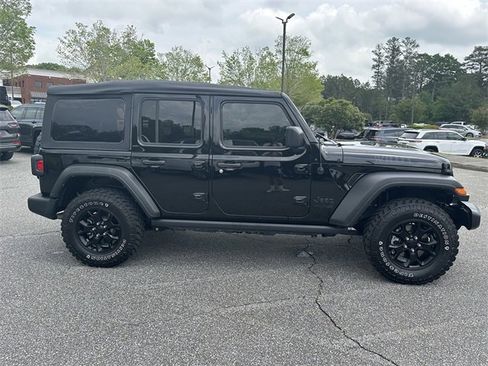 Used 2021 Jeep Wrangler Unlimited Sport image 6