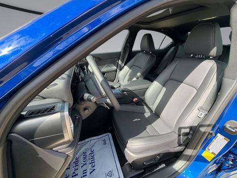 Used 2026 Lexus IS 350 F Sport w/ Accessory Package Z1 RWD image 30