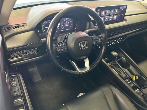 Used 2024 Honda Accord Touring image 13