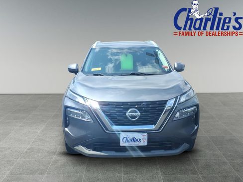 Used 2021 Nissan Rogue SV w/ Premium Package AWD/4WD image 2