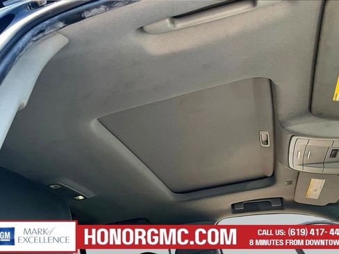 Used 2018 GMC Yukon SLT AWD/4WD image 24