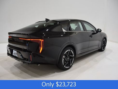 New 2025 Kia K4 GT-Line w/ GT-Line Sunroof Package image 4