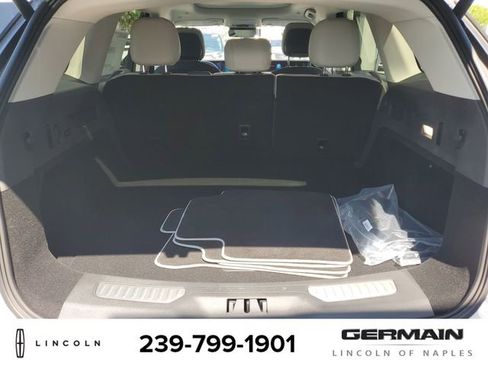 New 2026 Lincoln Nautilus Premier w/ Equipment Group 102A AWD/4WD image 21