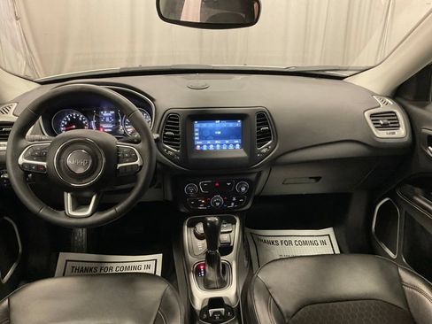 Used 2021 Jeep Compass Latitude AWD/4WD image 4