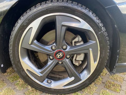 Used 2019 Hyundai Veloster Turbo FWD image 27