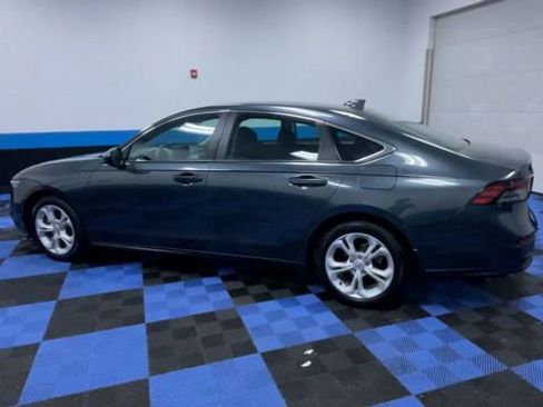 Certified 2025 Honda Accord LX image 6