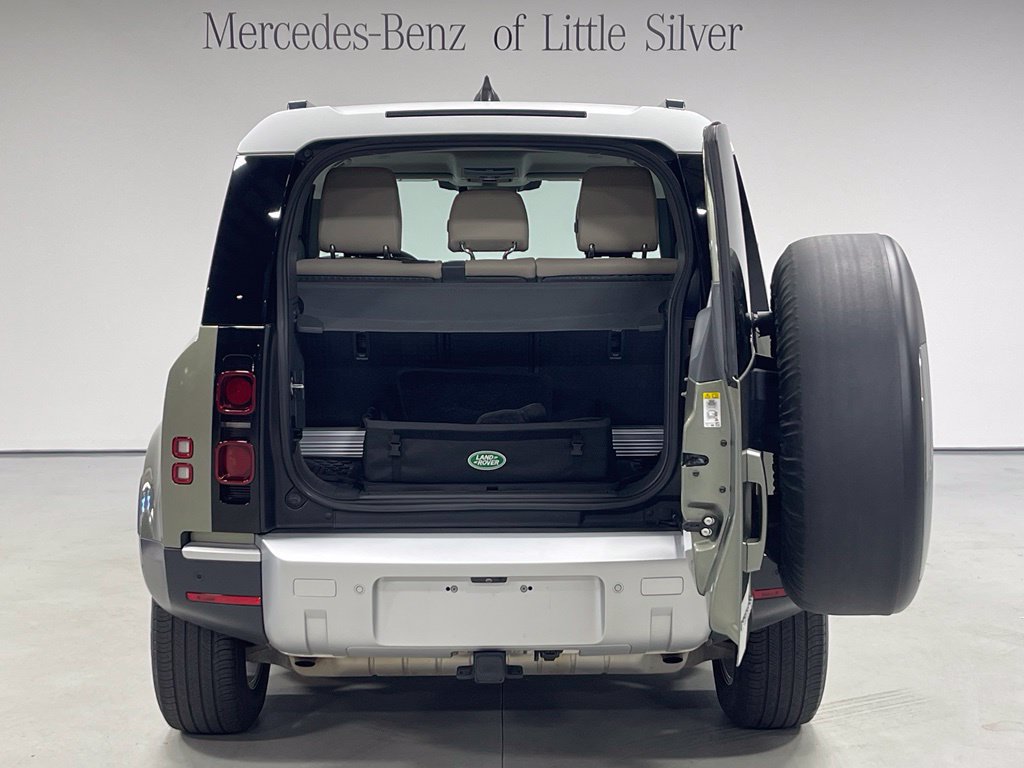 Used 2023 Land Rover Defender 90 S AWD/4WD image 5