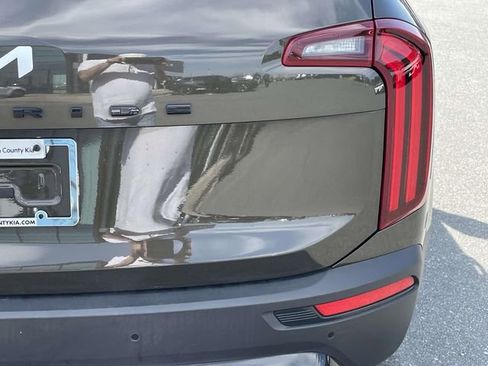 Certified 2022 Kia Telluride SX w/ SX Prestige Package image 17