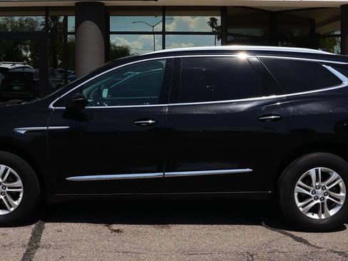 Used 2018 Buick Enclave Essence w/ Trailering Package FWD image 8