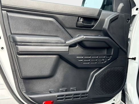 Used 2024 Toyota Tacoma SR5 image 17