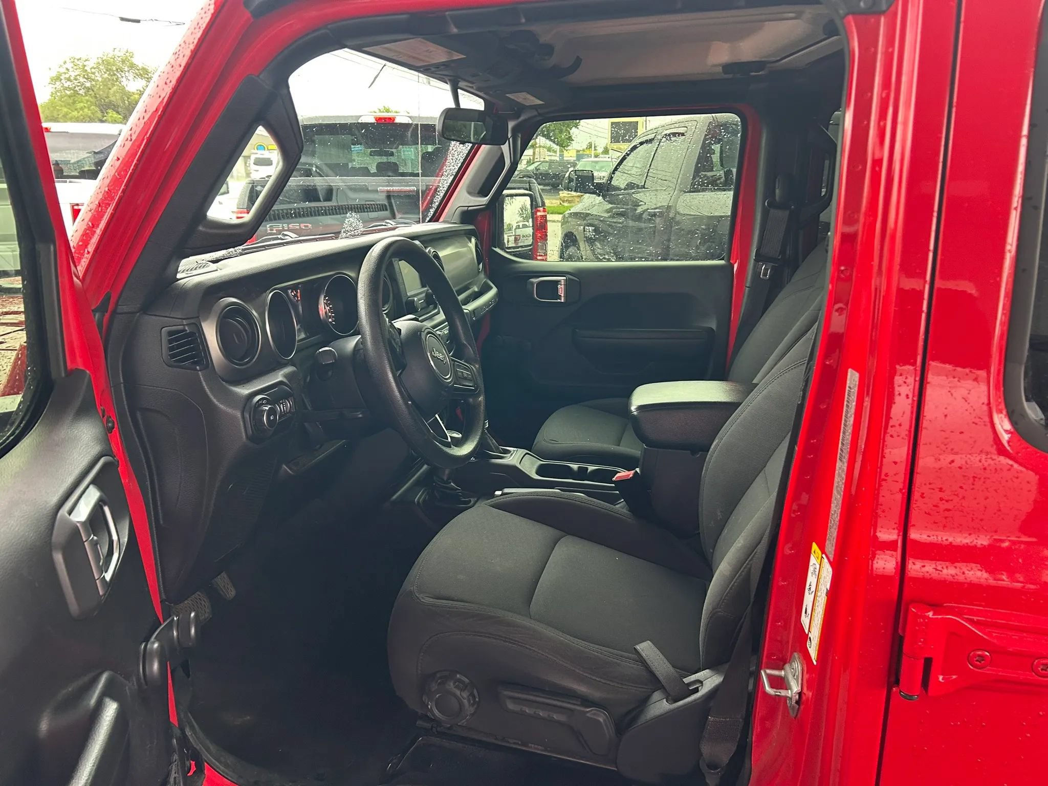 Used 2019 Jeep Wrangler Unlimited Sport AWD/4WD image 6