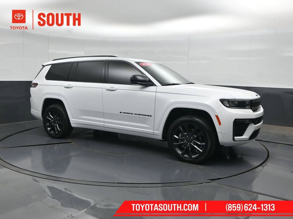 Used 2026 Jeep Grand Cherokee L Limited AWD/4WD image 1