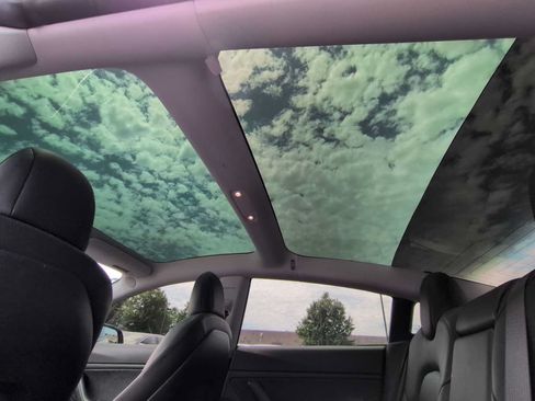 Used 2019 Tesla Model 3 Standard Range Plus RWD image 22