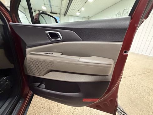 Used 2025 Kia Carnival SX image 47