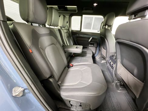 Used 2023 Land Rover Defender 110 X-Dynamic SE image 29