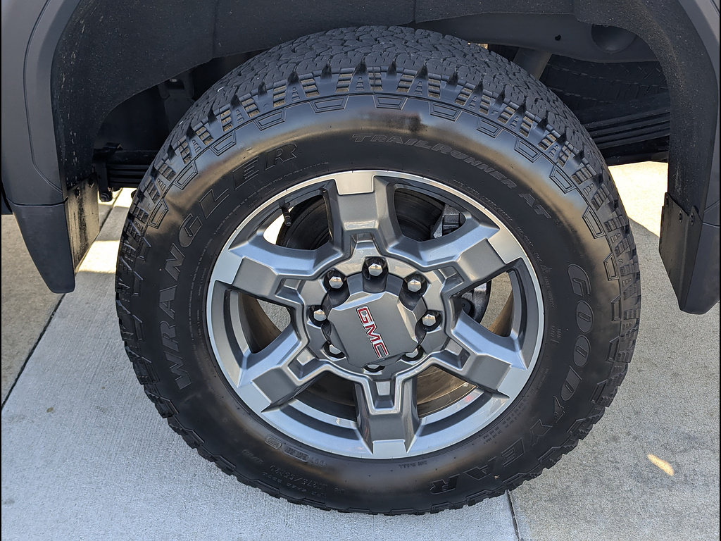 Certified 2025 GMC Sierra 2500 SLE AWD/4WD image 14
