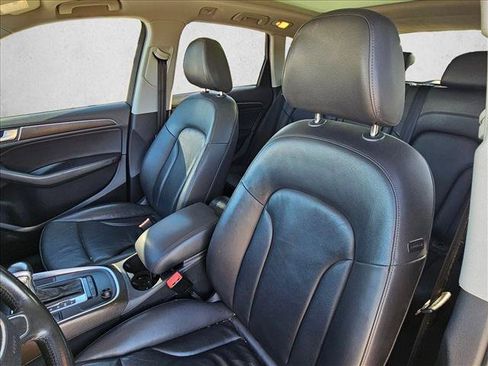 Used 2017 Audi Q5 2.0T Premium AWD/4WD image 16