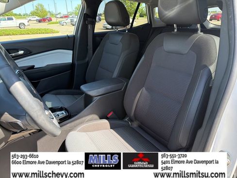 Used 2025 Chevrolet Trax LT w/ Driver Confidence Package FWD image 10