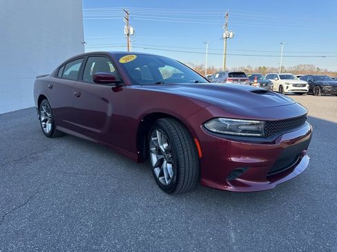 Used 2019 Dodge Charger GT w/ Plus Group image 3