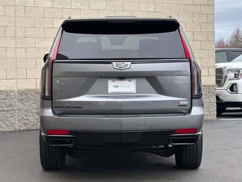 Certified 2021 Cadillac Escalade Sport Platinum w/ Heavy-Duty Trailer Package image 5