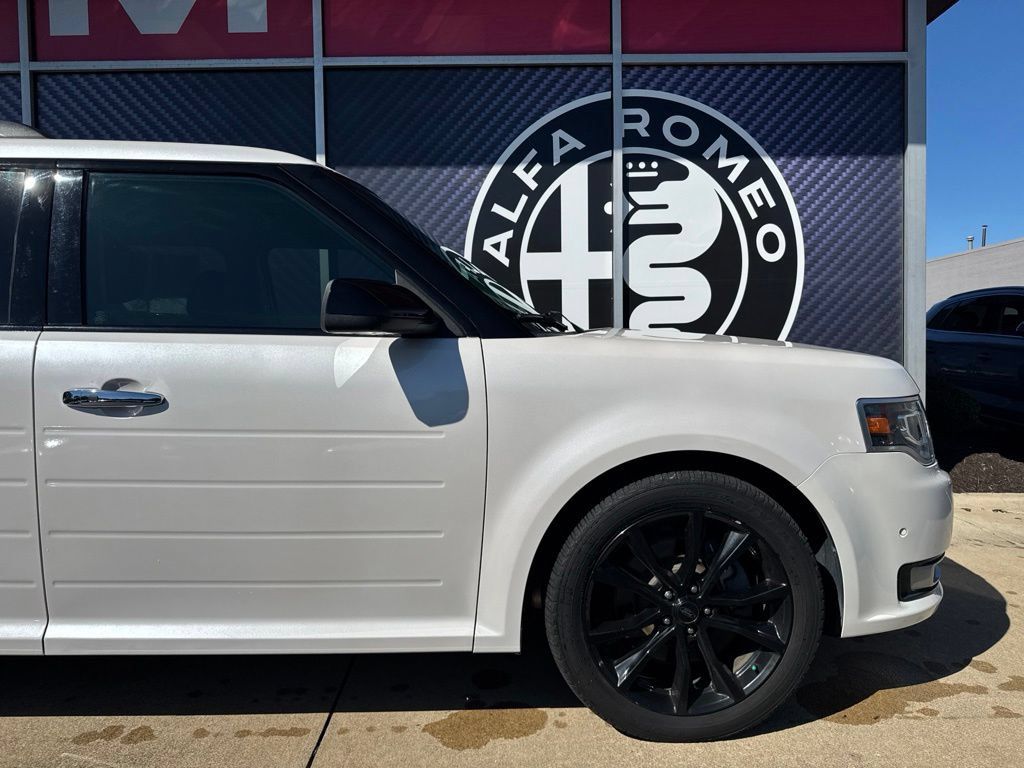 Used 2019 Ford Flex Limited w/ Equipment Group 303A AWD/4WD image 3