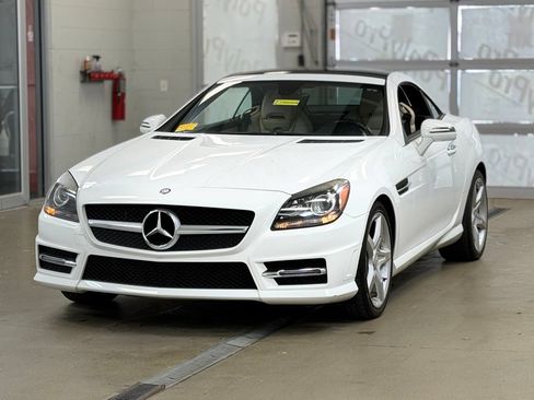 Used 2014 Mercedes-Benz SLK 250 image 3