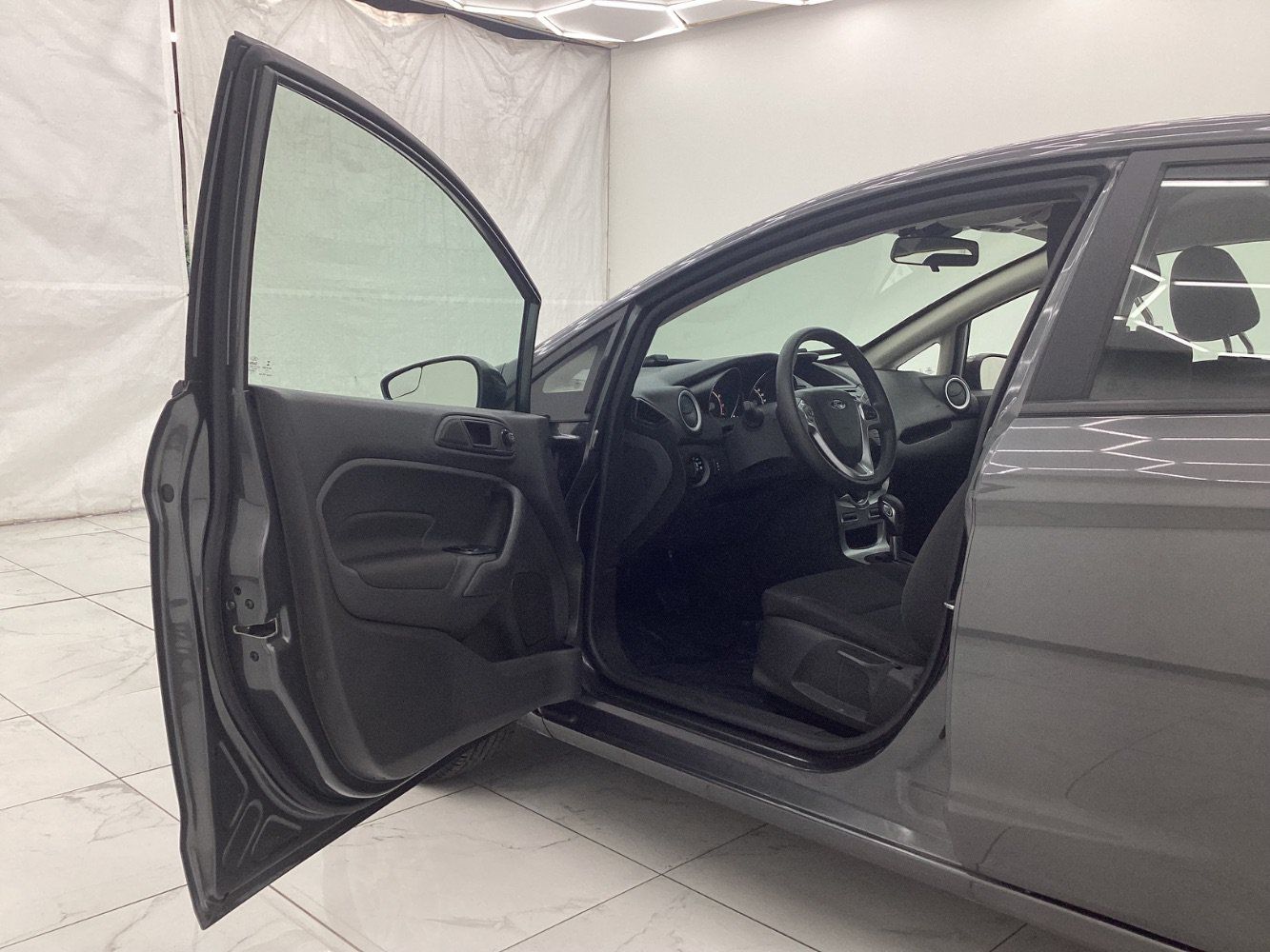 Used 2019 Ford Fiesta SE FWD image 16